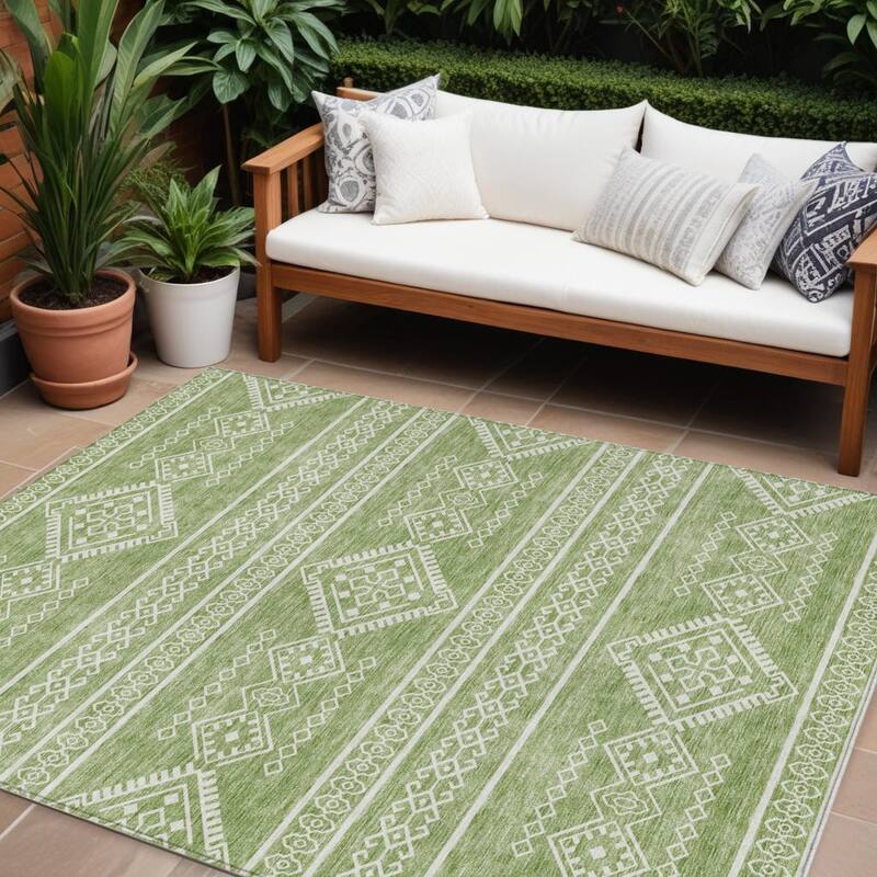 HomeRoots Southwestern Transitional Rectangle Outdoor Rug - 9' X 12'