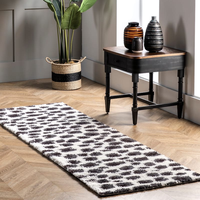 Nuloom Lennon Cozy Shag Leopard Area Rug - 2'8" x 8' Runner - Beige