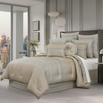 J. Queen New York Alaro Comforter Set