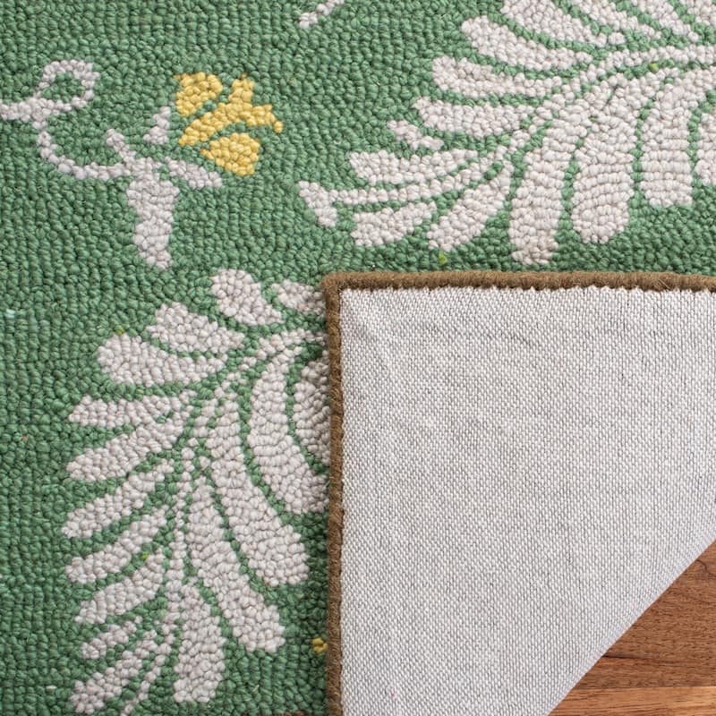 Martha Stewart by SAFAVIEH Fern Frolic Wool Rug