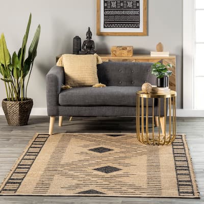 Nuloom Ranae Tribal Zigzag Bordered Jute Area Rug