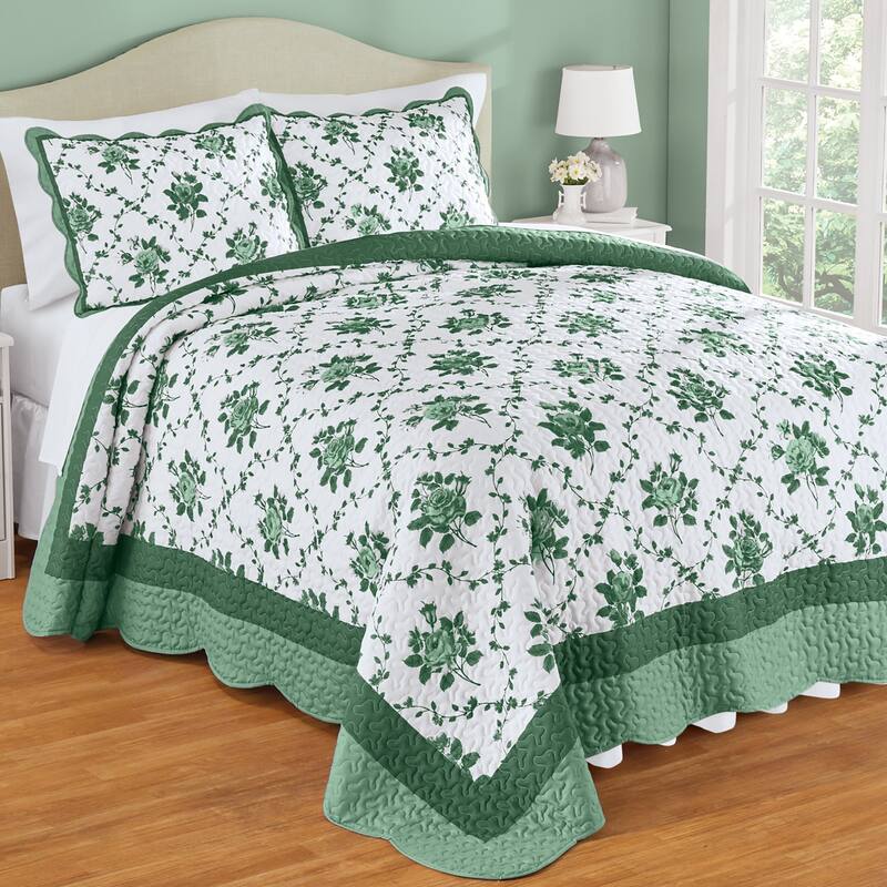 Brielle Rose Bouquet Trellis Rose Design Oversized Scalloped Edge Quilt - Sage Multi - King