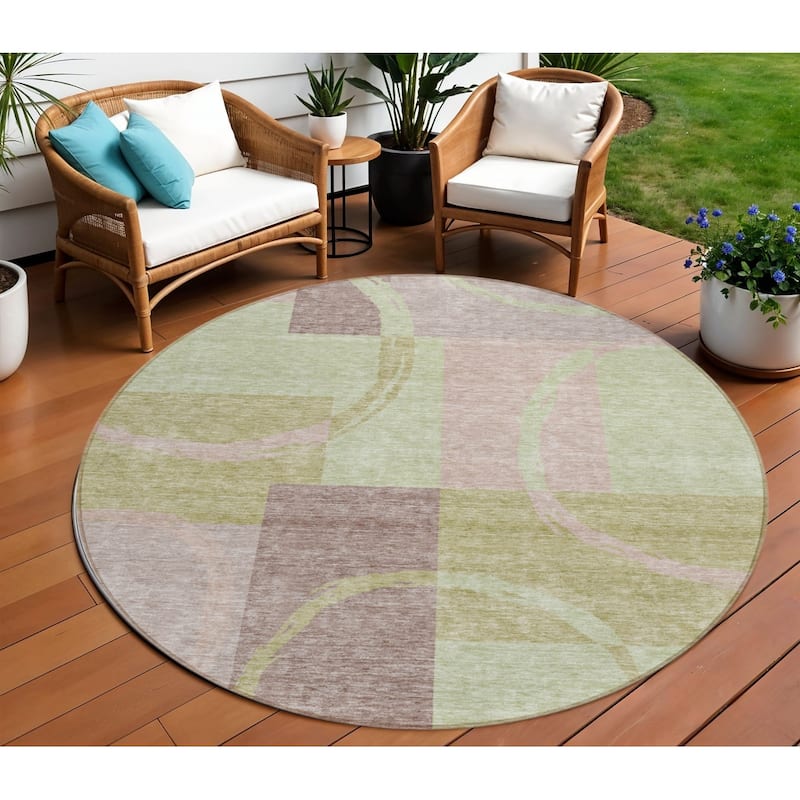 HomeRoots Abstract Modern Rectangle Outdoor Rug - 8' Round
