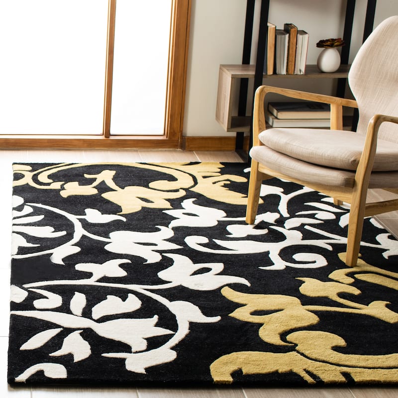 SAFAVIEH Handmade Soho Kali N.Z. Wool Rug - 7'6" x 9'6" - Black/Multi