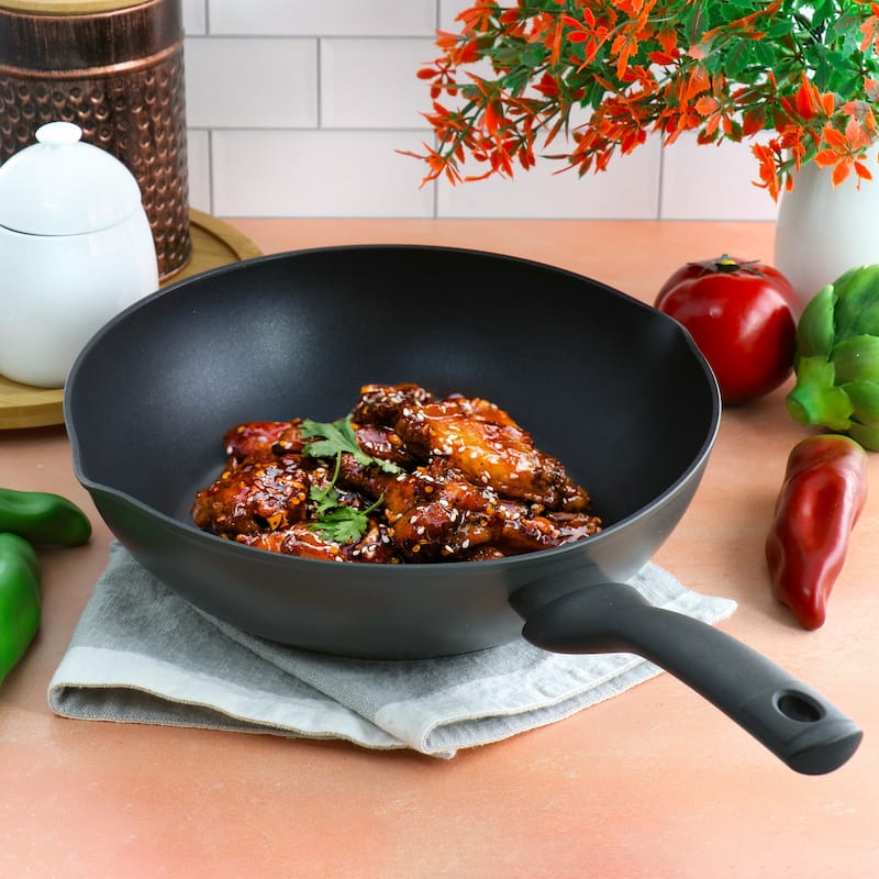 Oster Kingsway 4.1 Quart Aluminum Nonstick Wok in Black