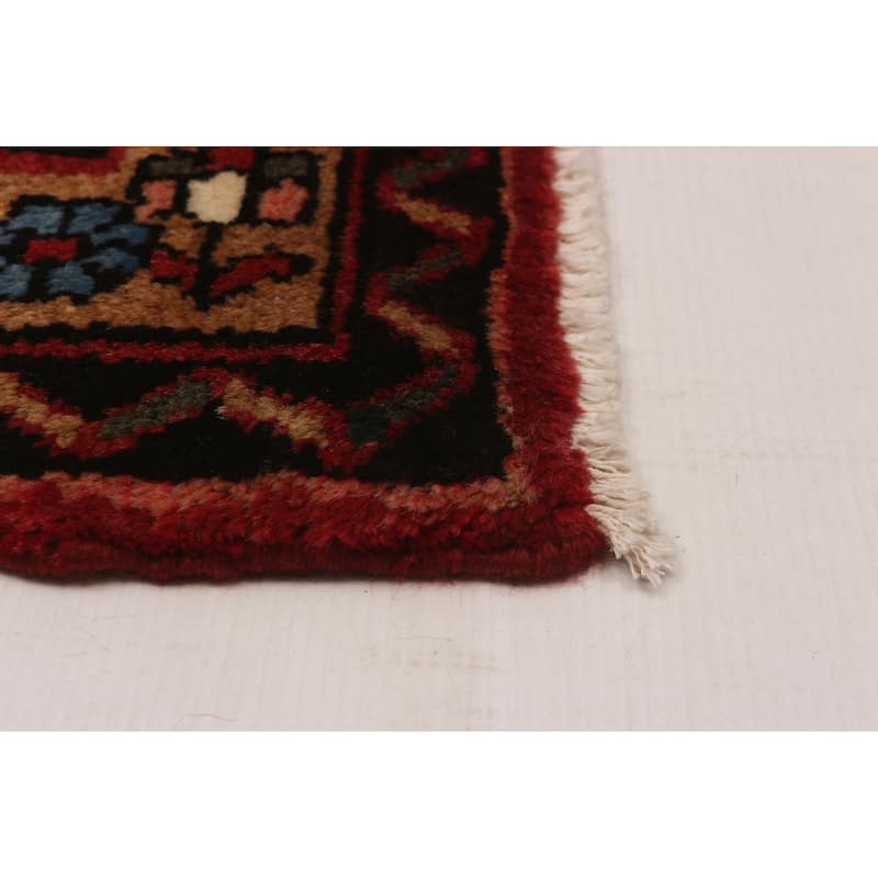Andelz Navy, Red Rug 3'10" x 7'5" - 3'7 x 6'7
