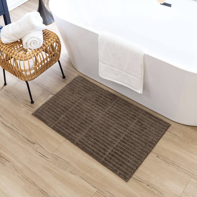 Mohawk Home Sanctuary Machine Washable Bath Mat