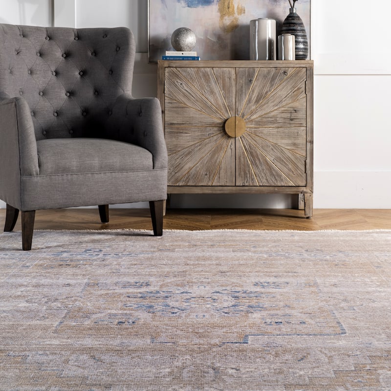Nuloom Jayden Cardinal Medallion Faded Area Rug