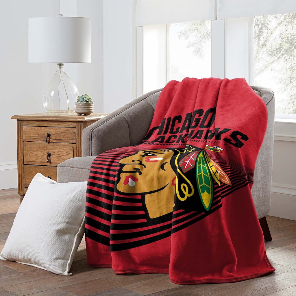 NHL Chicago Blackhawks 60" x 80" Raschel Throw Blanket