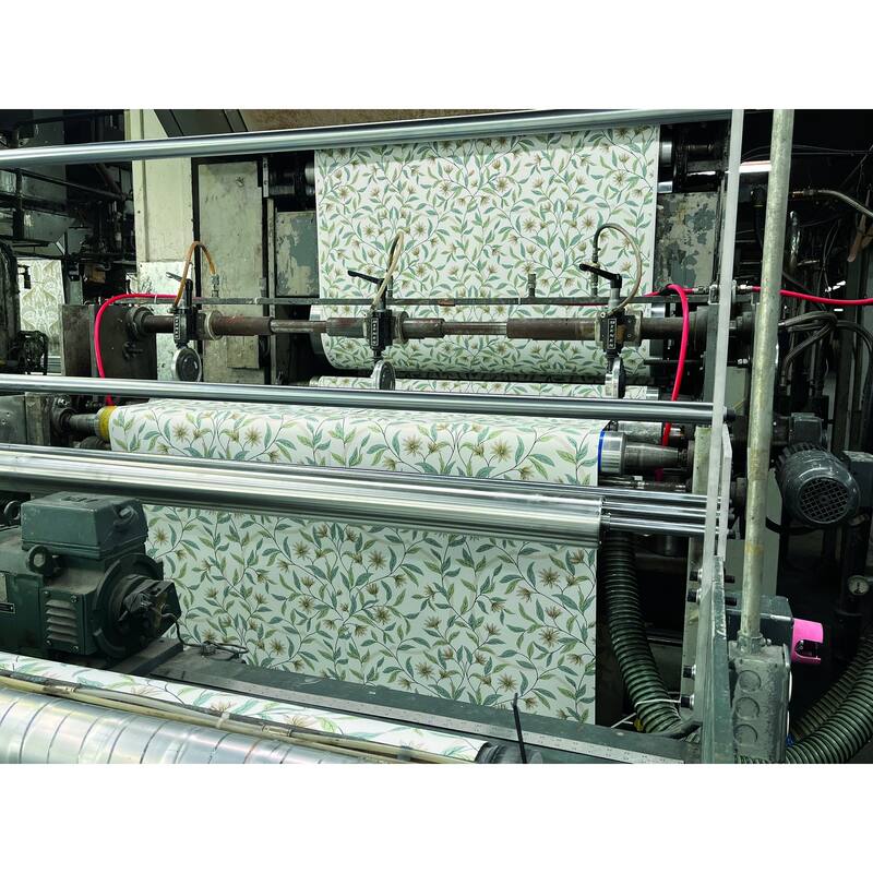 Norwalk Jasmine 27 in. x 27 ft. = 60.75 sq. ft Wallpaper Roll