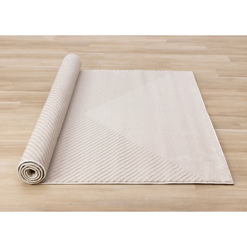 Textured Cream Triangular Lines Rug, 5'3" x 7'7"