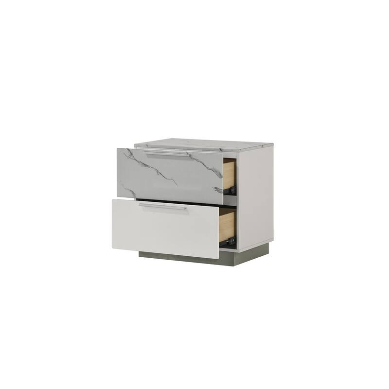 Mist King / Queen 4PC / 5PC Bedroom Set White