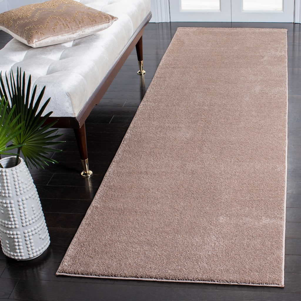 SAFAVIEH, Nonskid Gunde Solid Rug