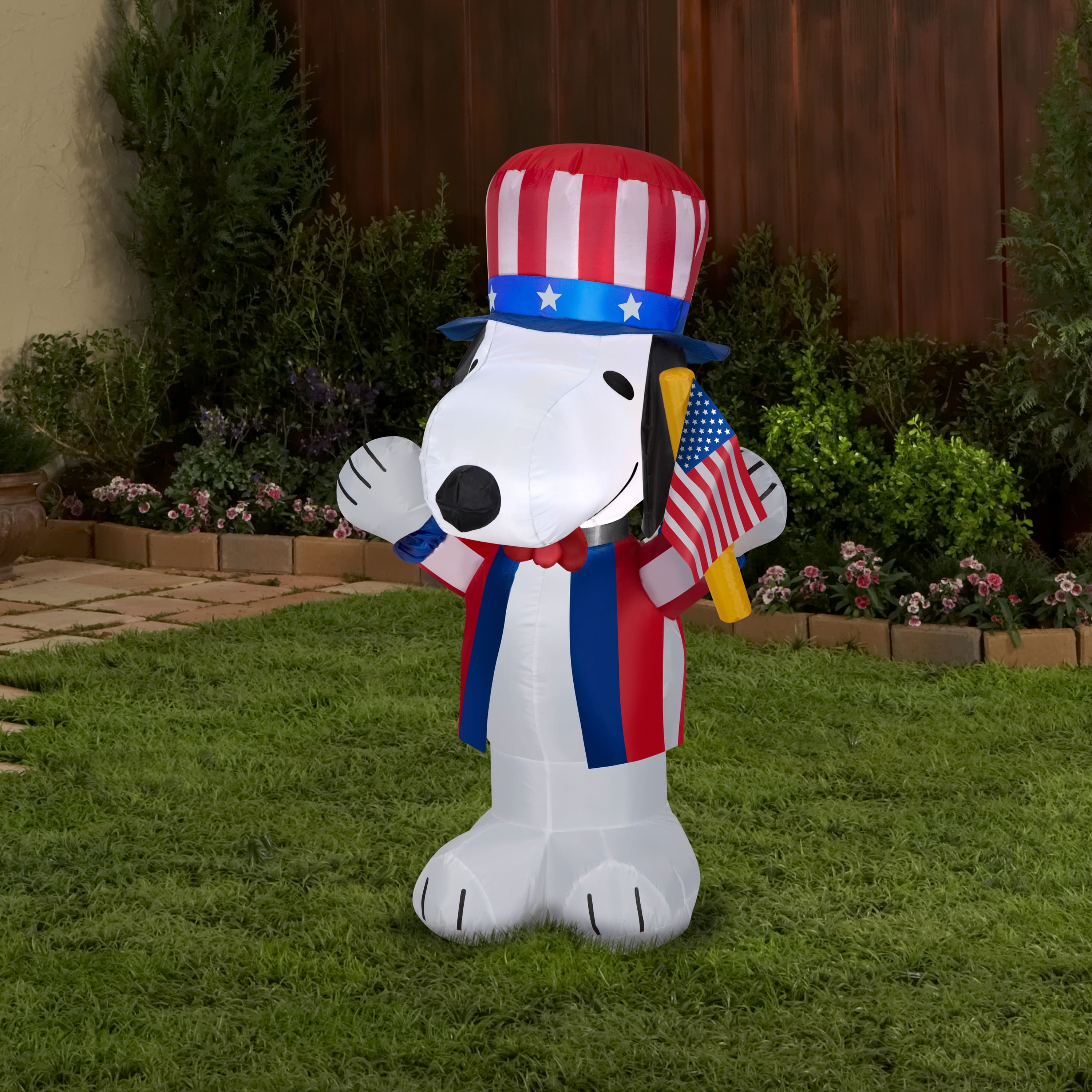 Gemmy Airblown Inflatable Patriotic Snoopy, 3.5 ft Tall, white 42