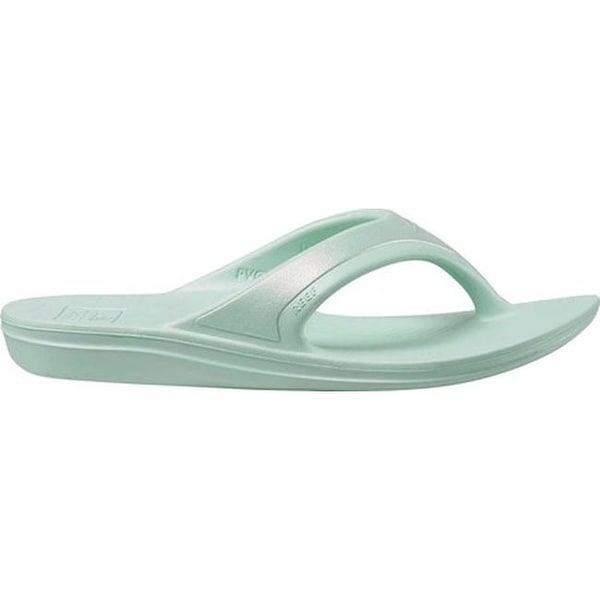 flip flops waterproof