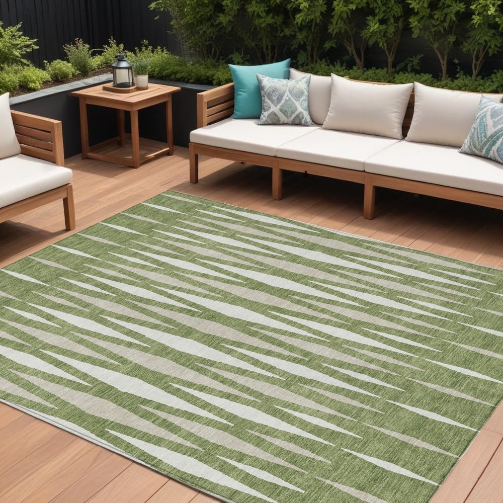 HomeRoots Geometric Transitional Rectangle Outdoor Rug