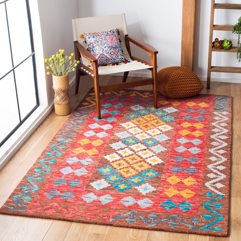 SAFAVIEH Handmade Aspen Besije Boho Wool Rug