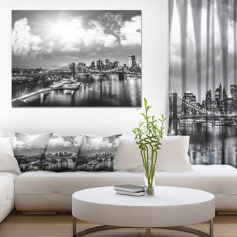 Amazing Night in New York City' Cityscape Photo Canvas Print
