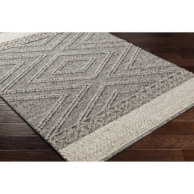 Livabliss Sarasota Scandinavian Diamond Indoor / OutdoorArea Rug