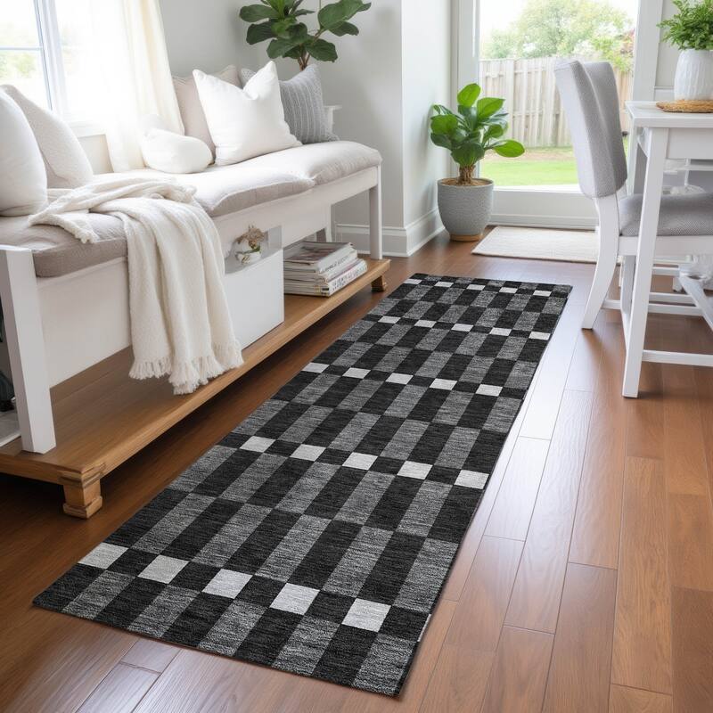 Machine Washable Indoor/ Outdoor Modern Augusta Chantille Rug