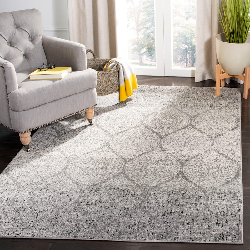 SAFAVIEH Madison Gesa Boho Chic Ogee Trellis Rug - 4' x 4' Square - Grey/Ivory