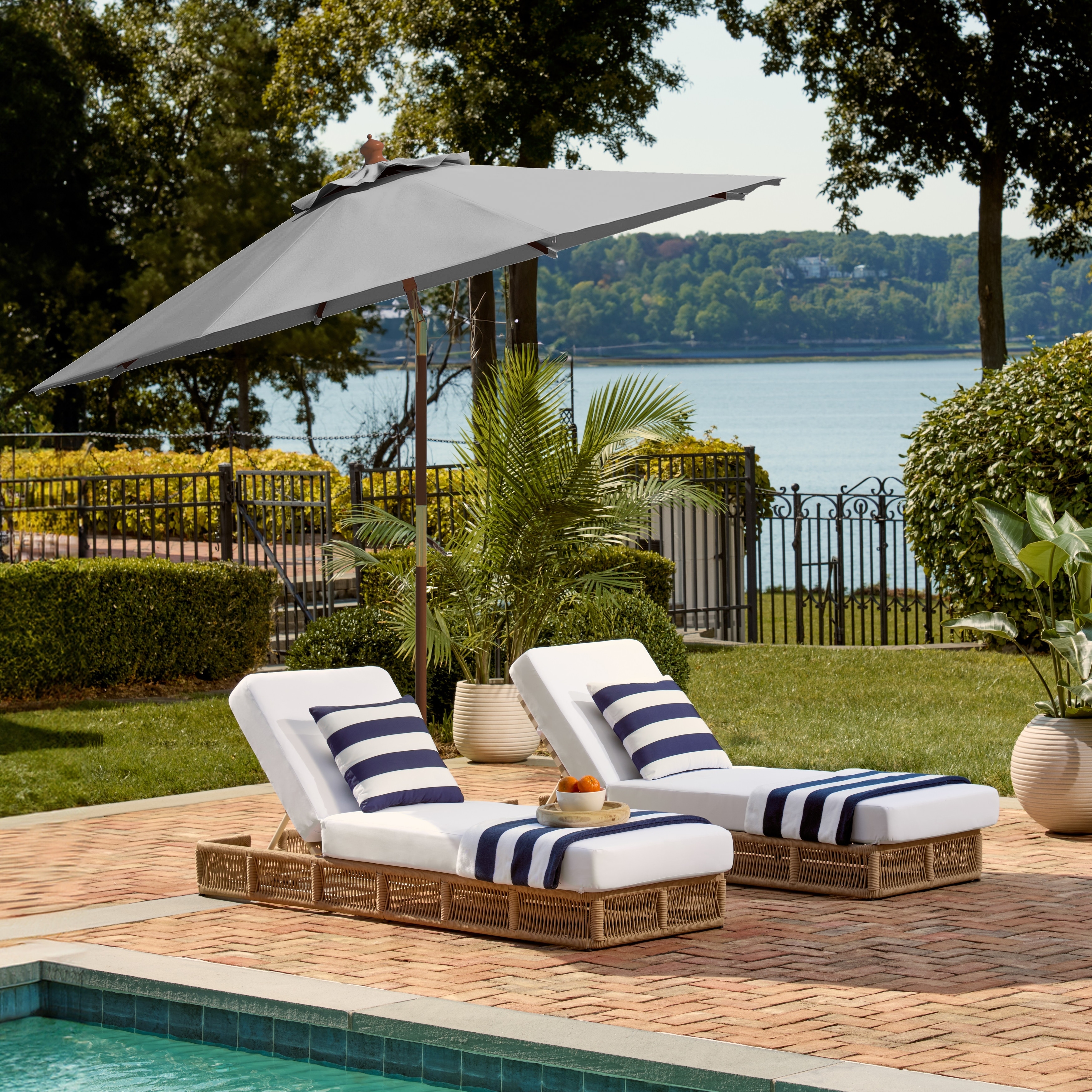 ミネラル3　umbrella様 SAFAVIEH-Zlatana-9-Ft-Wooden-