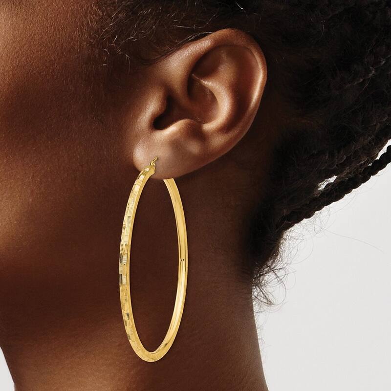 Curata 14k Yellow Gold Textured Checkerboard 60x3mm Hoop Earrings