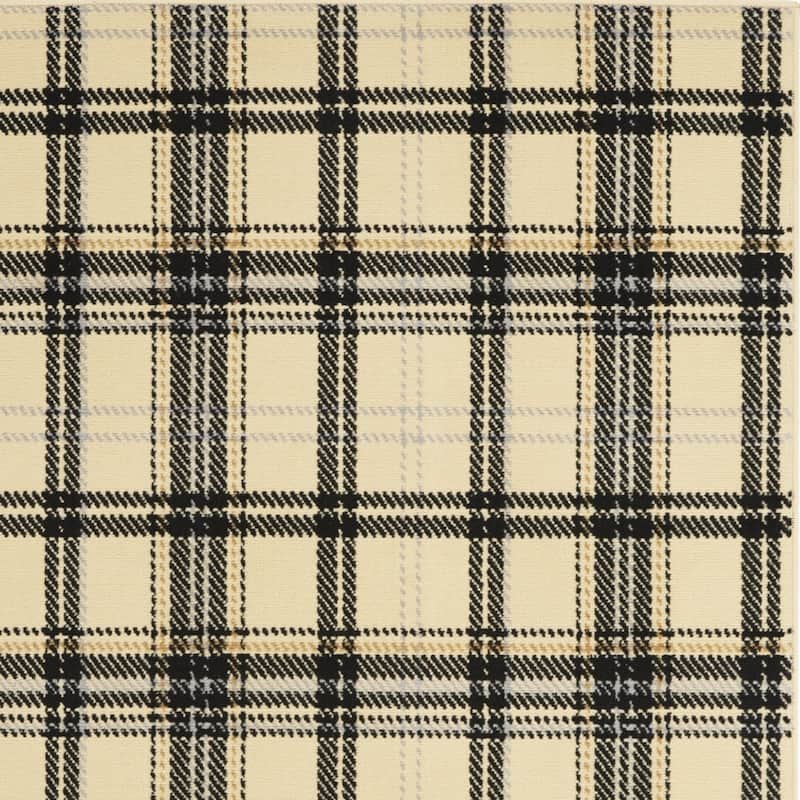 Lurom Power Loomed Traditional Area Rug By HomeRoots - 87' X '63' X '0.5