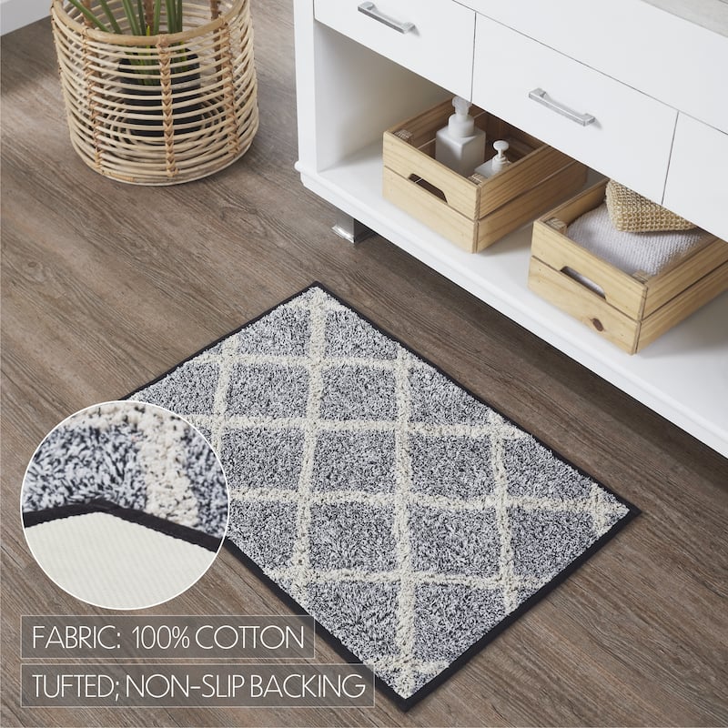 Frayed Lattice Creme & Black Bathmat 20x30 - 20x30 - Grey