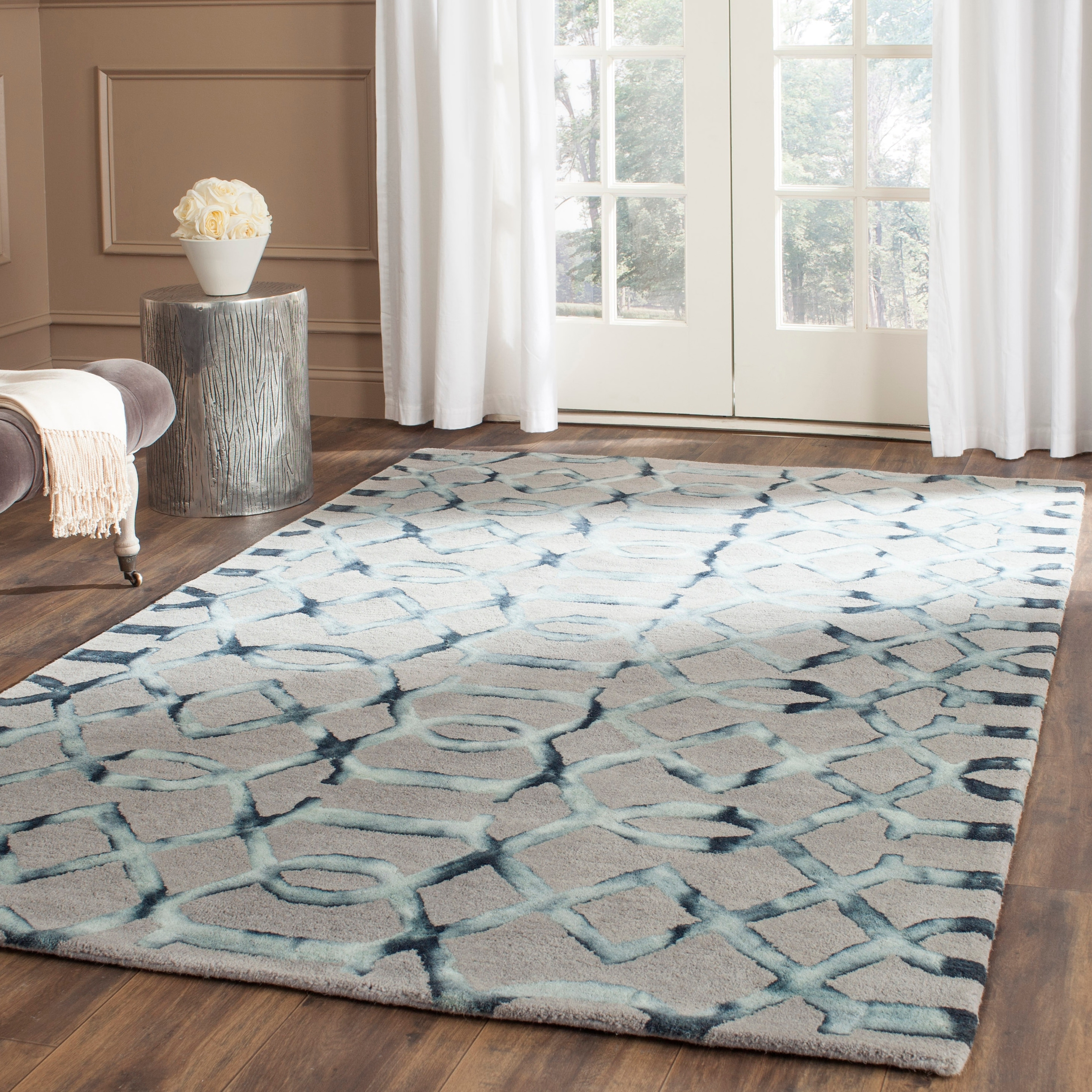 LV monogram rug : r/Tufting