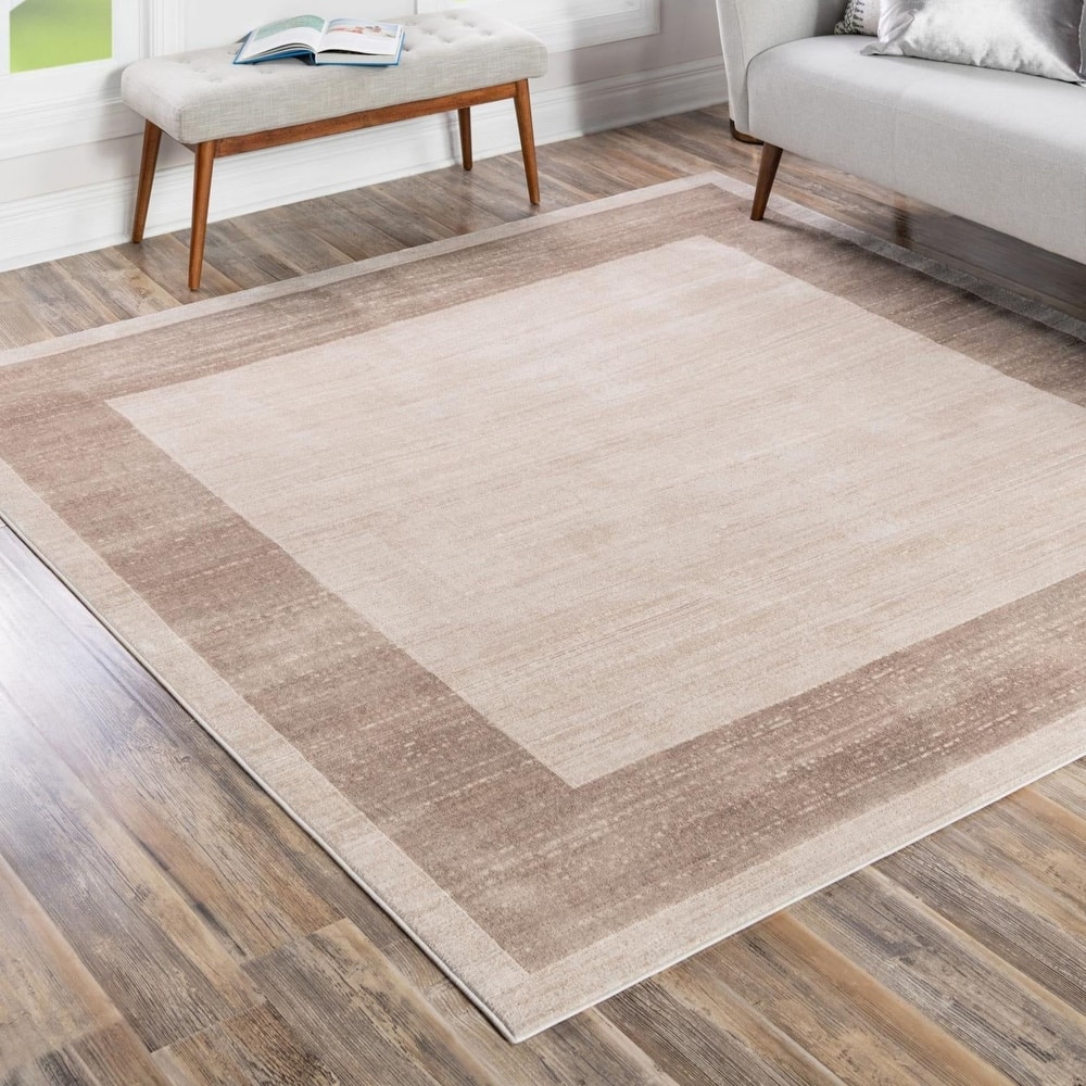 Traditional Richye Collection Area Rug