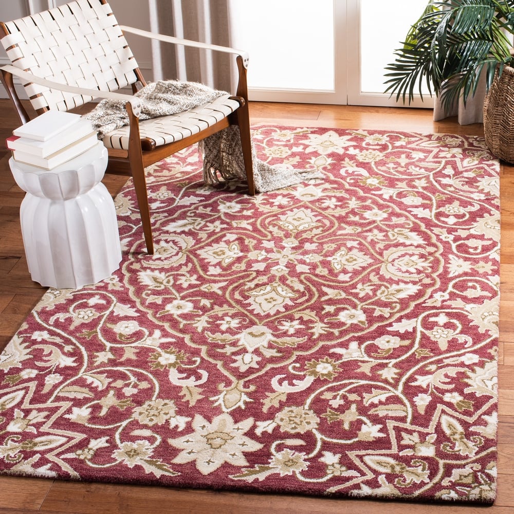 SAFAVIEH Handmade Bella Zaharinka Modern Floral Wool Rug