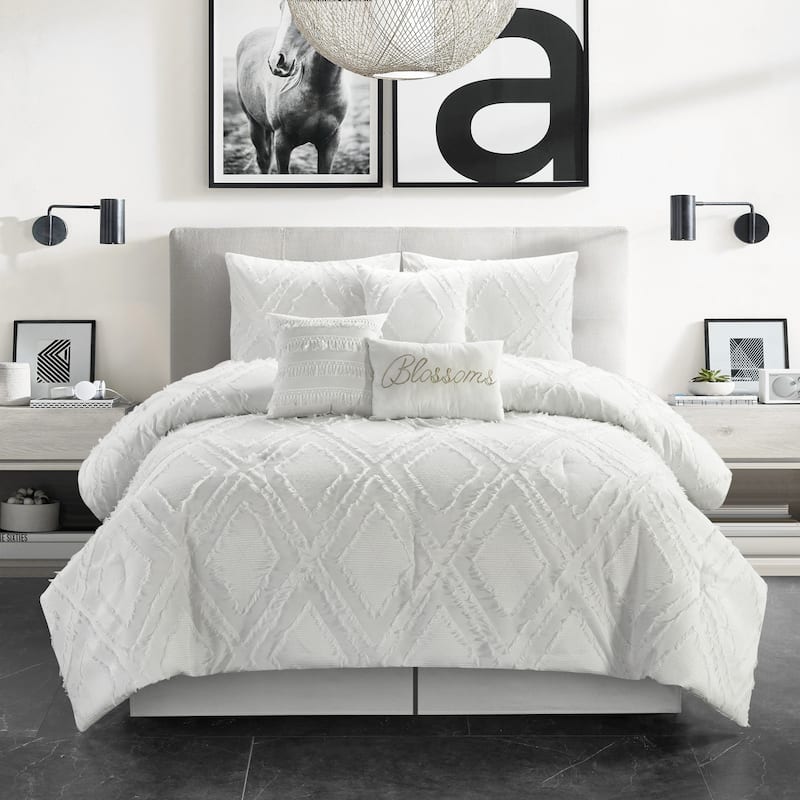 Nanshing Bijou 7-Piece Diamond Embroidery Comforter Set - King