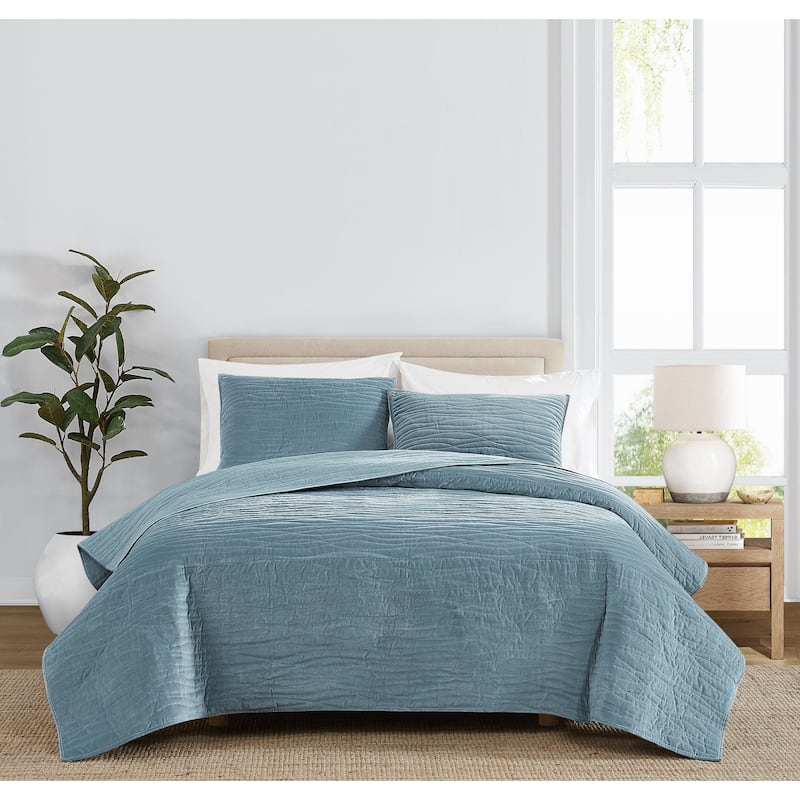 Royal Velvet Wavy Cotton Velvet Quilt Set