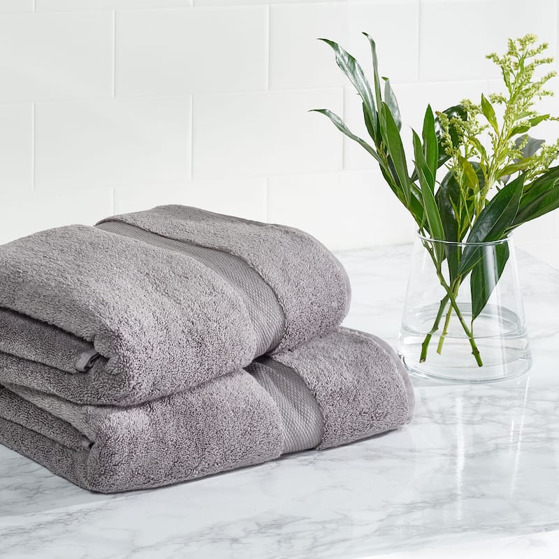 SAFAVIEH Super Plush Bath Towel (Set of 2) - 27" W x 54" H