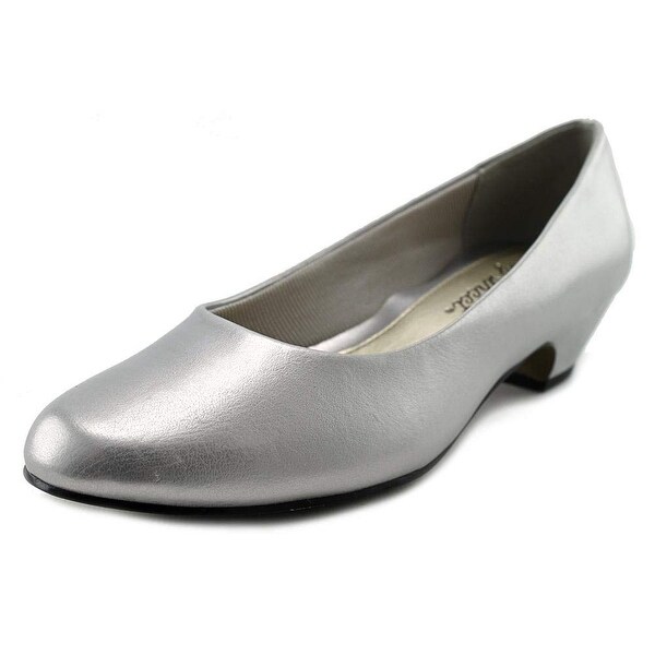 Easy Street Womens 40-7961 Closed Toe Classic Pumps