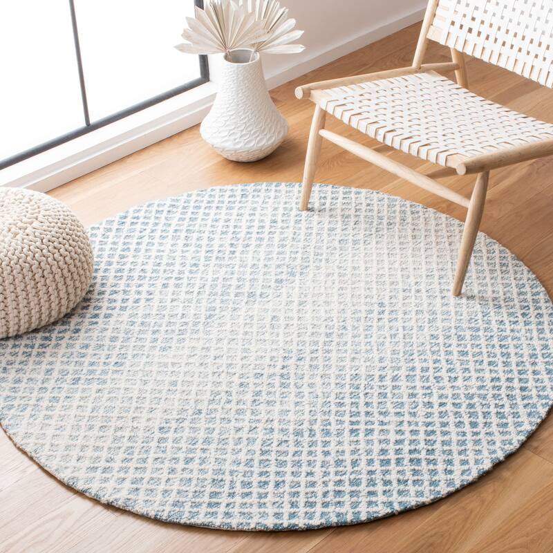 SAFAVIEH Handmade Micro-Loop Louwra Wool Rug - 5' Round - Blue/Ivory