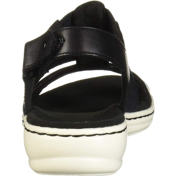 leisa brody clarks