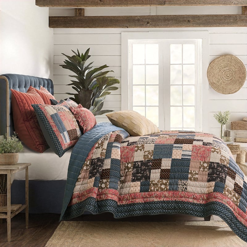 Greenland Home Fashions Shiloh Patchwork Floral Print Quilt Set