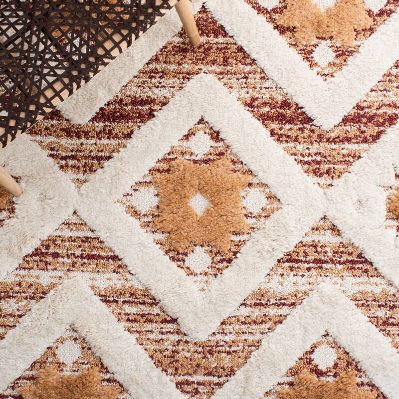 SAFAVIEH Moroccan Tassel Shag Nanke 2-inch Thick Rug