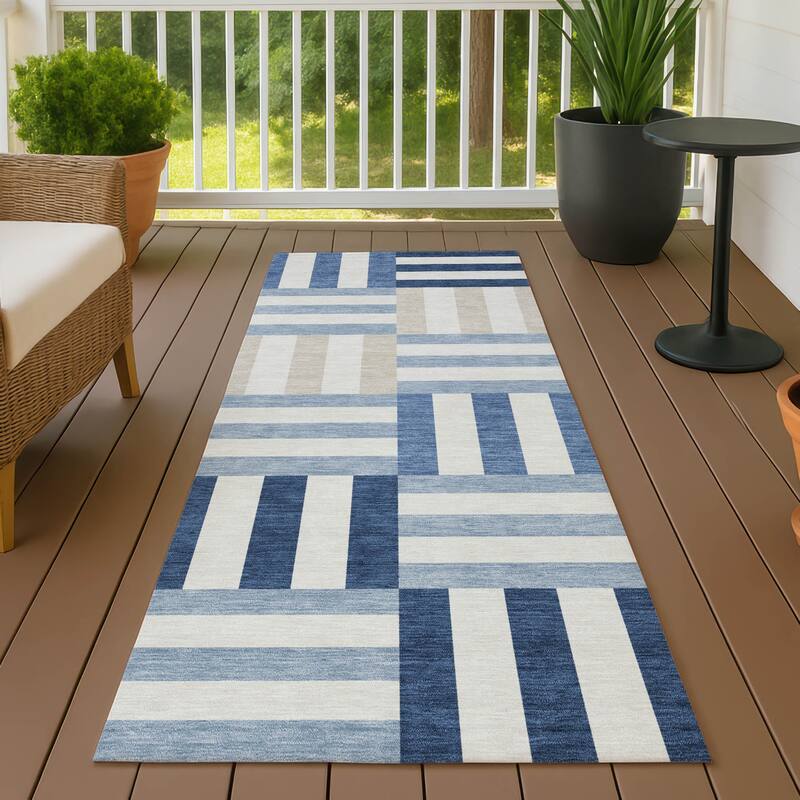 Machine Washable Indoor/ Outdoor Modern Hatch Chantille Rug - Navy - 2'3" x 7'6"