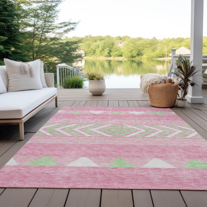 Machine Washable Indoor/ Outdoor Global Boho Chantille Rug