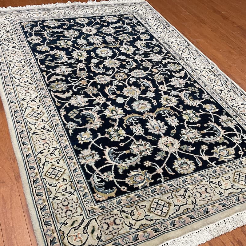 HERAT ORIENTAL Handmade Nain Wool Rug - 4' x 6'