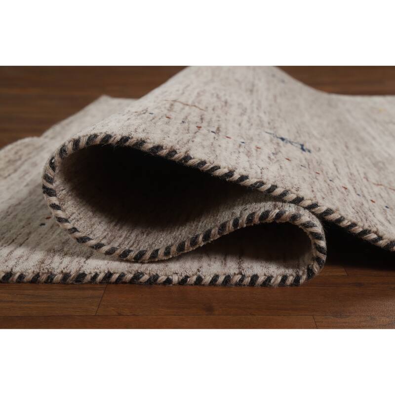 Hand Knotted Oriental 100% Wool Carpet Tribal Stripe Beige & Ivories Gabbeh Area Rug - 5' 9'' X 4' 0''