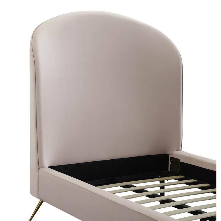 Carson Carrington Ytterhult Velvet Bed