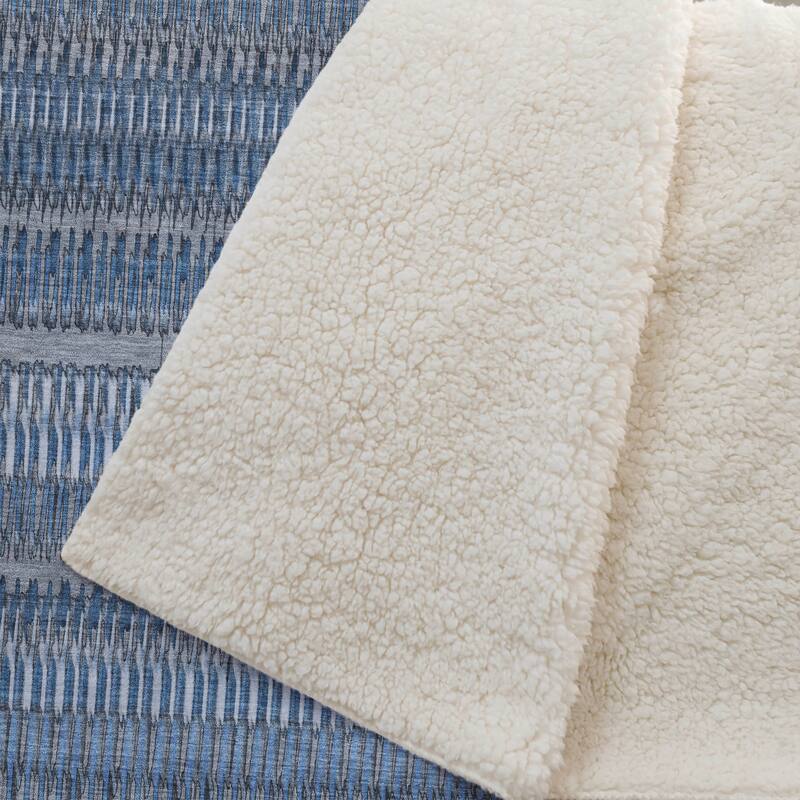 Premium Machine Washable Geo Stripes Sherpa Throw Blanket