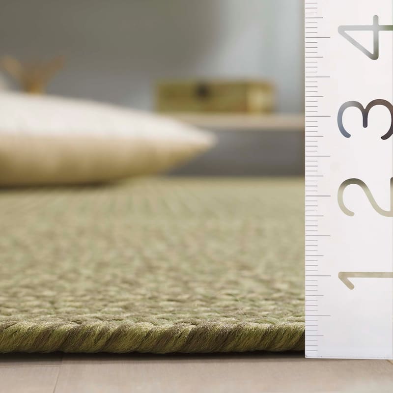 SAFAVIEH Handmade Braided Cosetta Indoor/Outdoor Machine Washable Rug