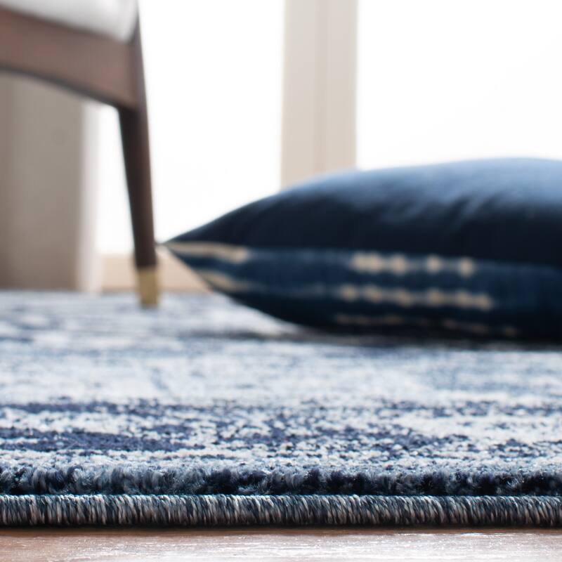 SAFAVIEH Charleston Morgann Medallion Rug