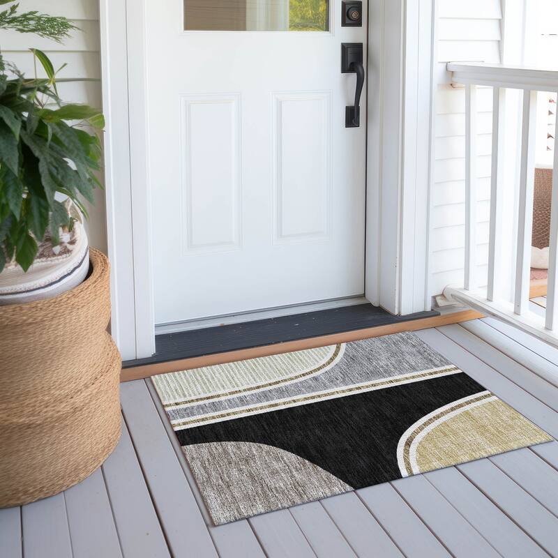 Machine Washable Indoor/ Outdoor Contemporary Keely Chantille Rug - Black - 1'8" x 2'6"