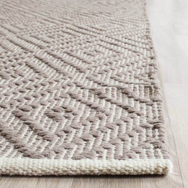 SAFAVIEH Handmade Flatweave Montauk Shkurte Cotton Rug